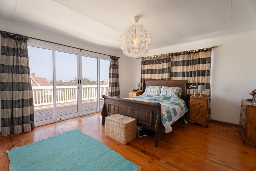 4 Bedroom Property for Sale in Bettys Bay Western Cape